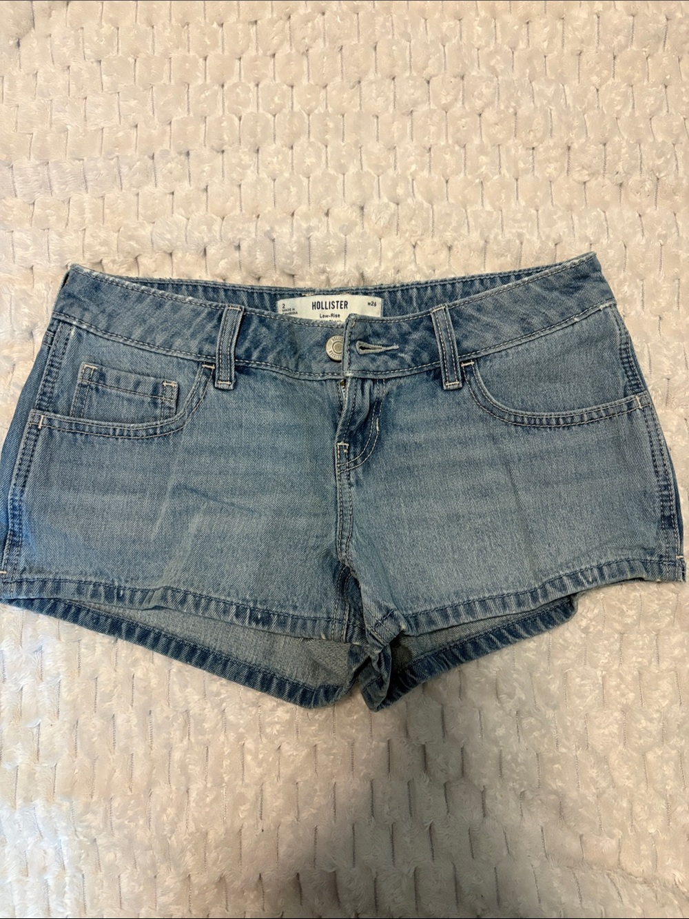 Hollister Women's Light Wash Denim Low-Rise Mini Shorts